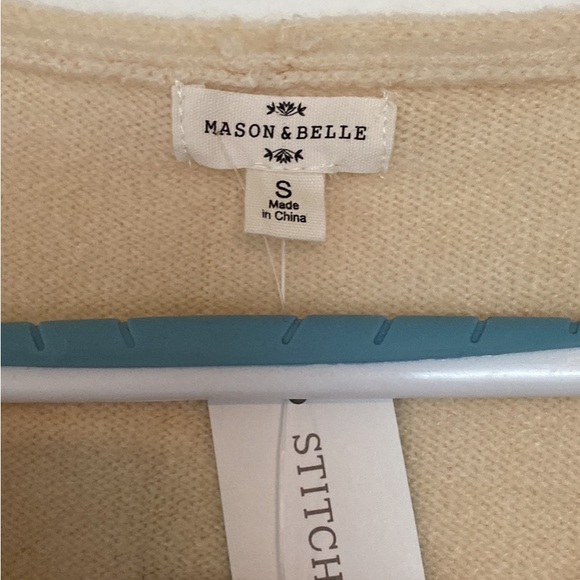 Super cute and soft striped sweater - Picture 3 of 3